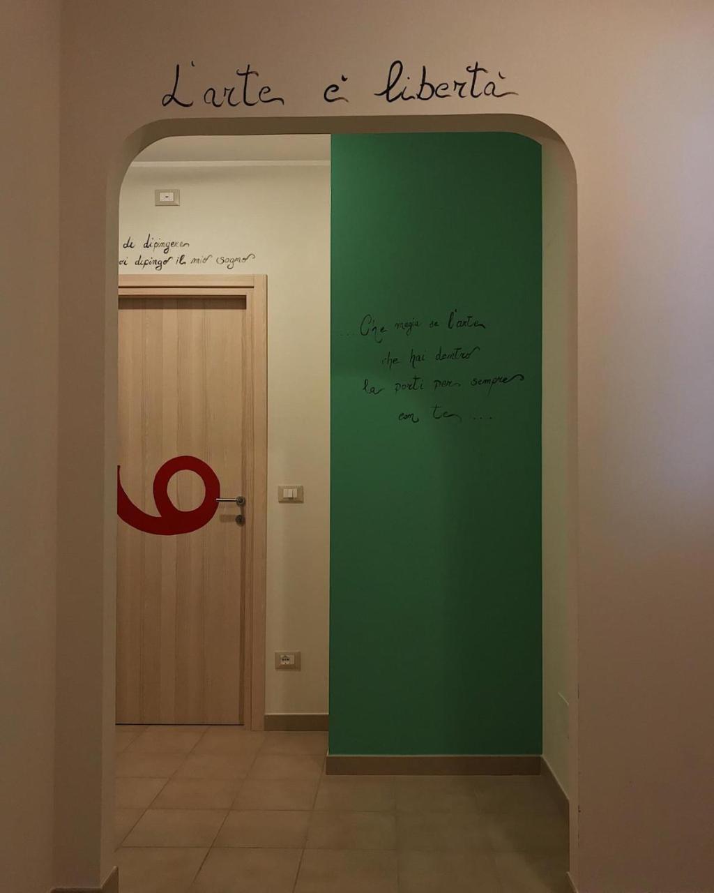 Hotel Opera' 모스쿠포 외부 사진
