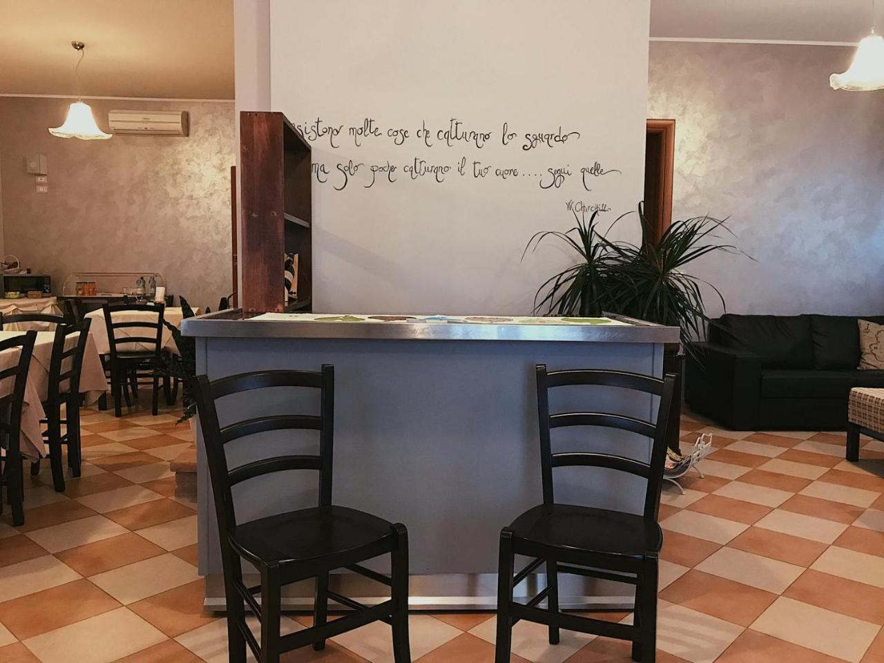 Hotel Opera' 모스쿠포 외부 사진