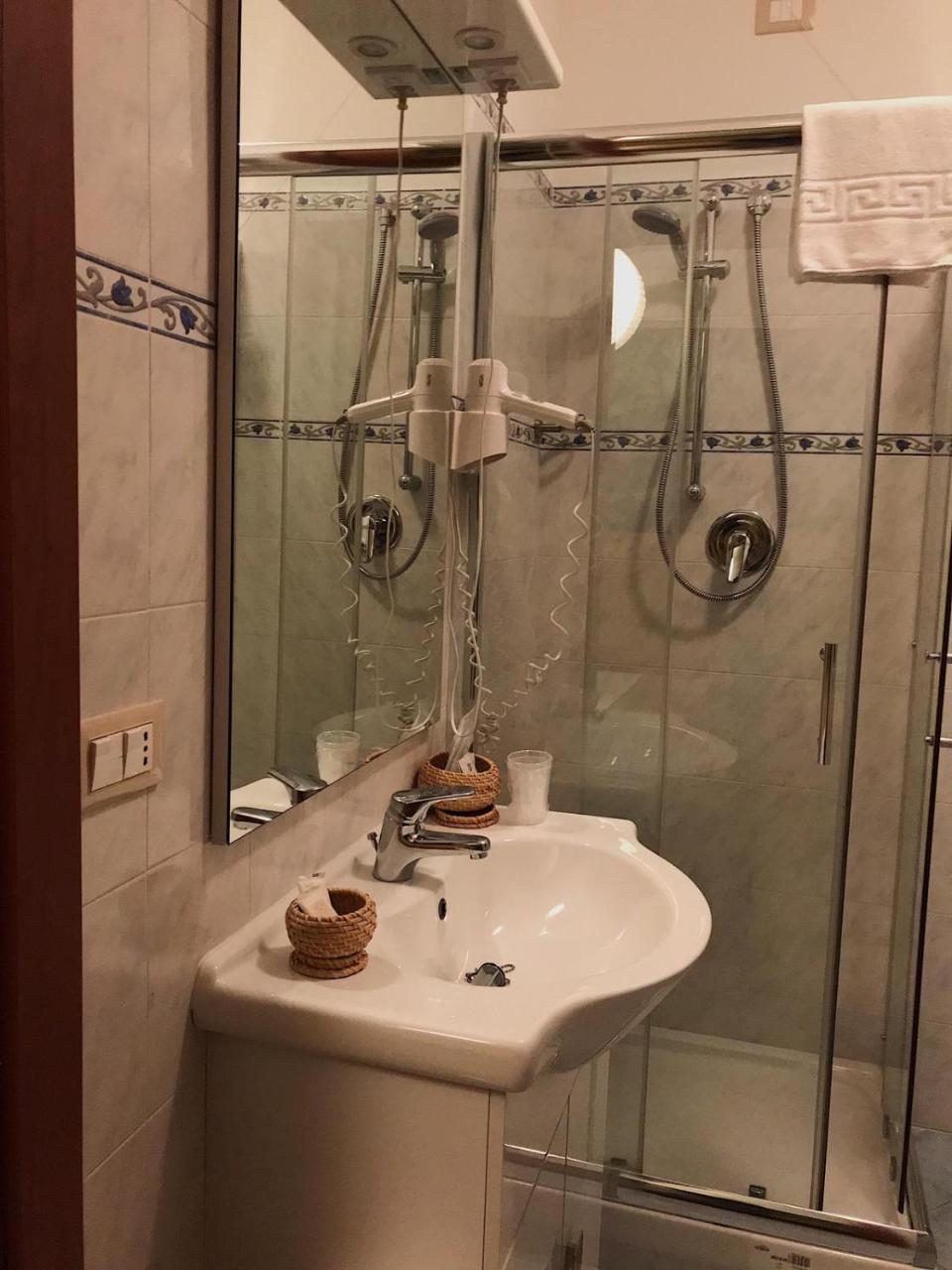 Hotel Opera' 모스쿠포 외부 사진